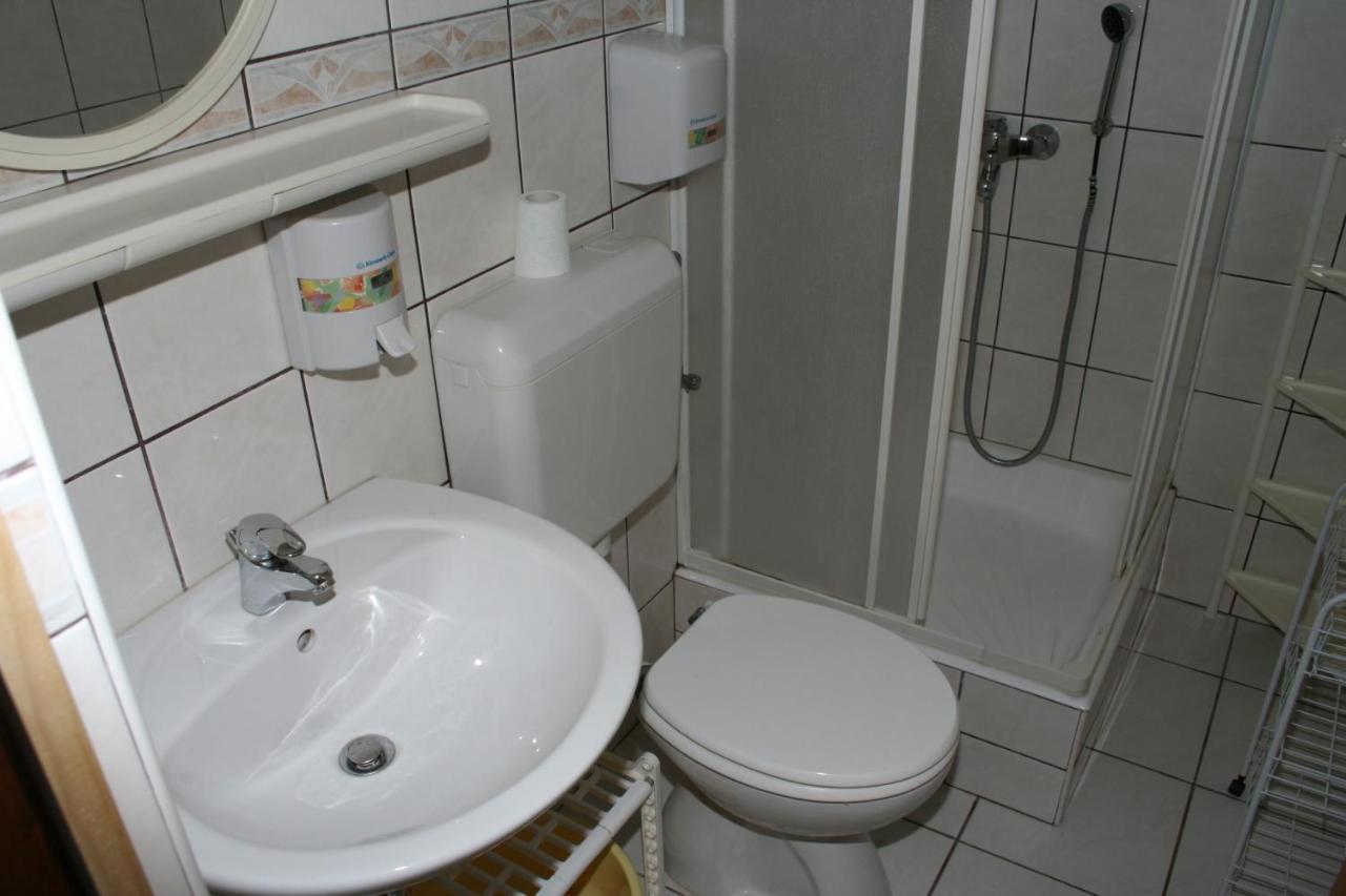 Apartments By The Sea Podgora, Makarska - 2615 Esterno foto