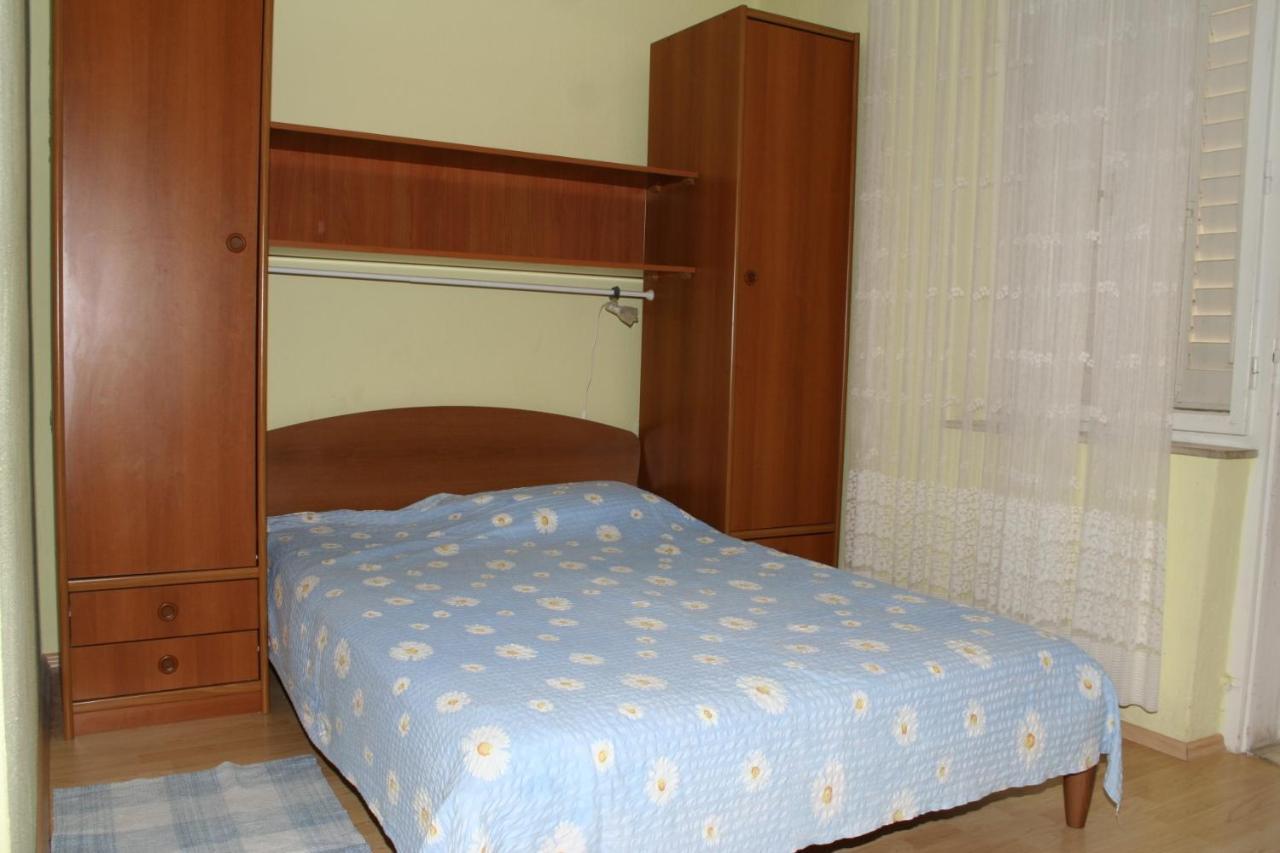 Apartments By The Sea Podgora, Makarska - 2615 Esterno foto
