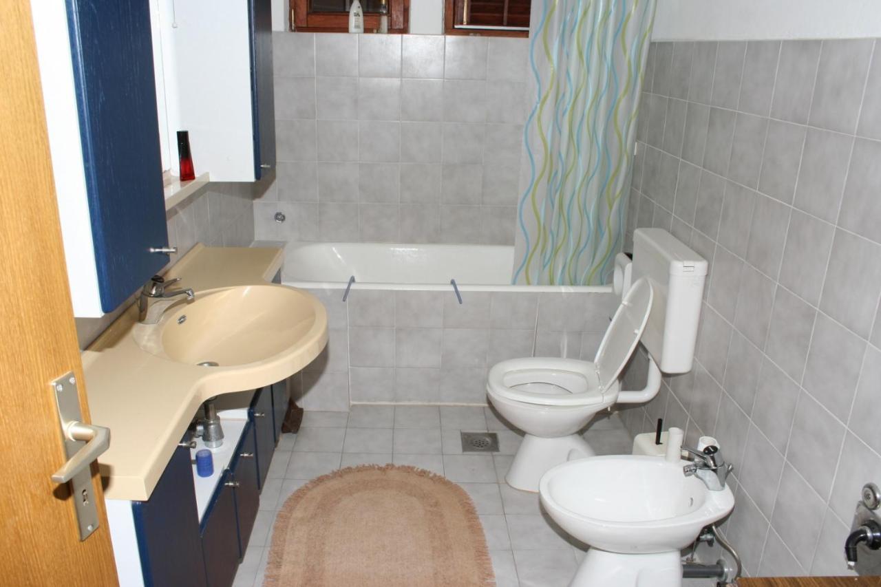Apartments By The Sea Podgora, Makarska - 2615 Esterno foto