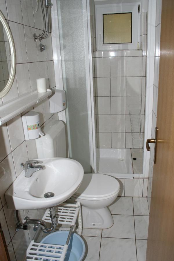 Apartments By The Sea Podgora, Makarska - 2615 Esterno foto