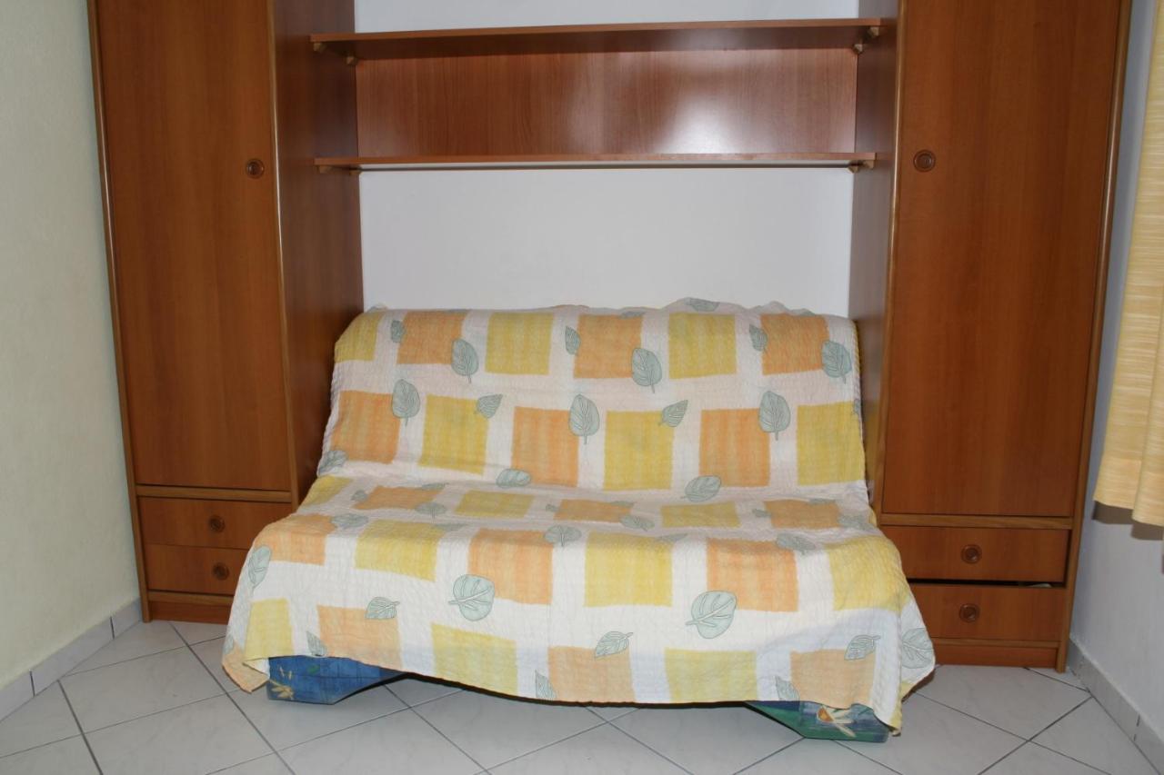 Apartments By The Sea Podgora, Makarska - 2615 Esterno foto